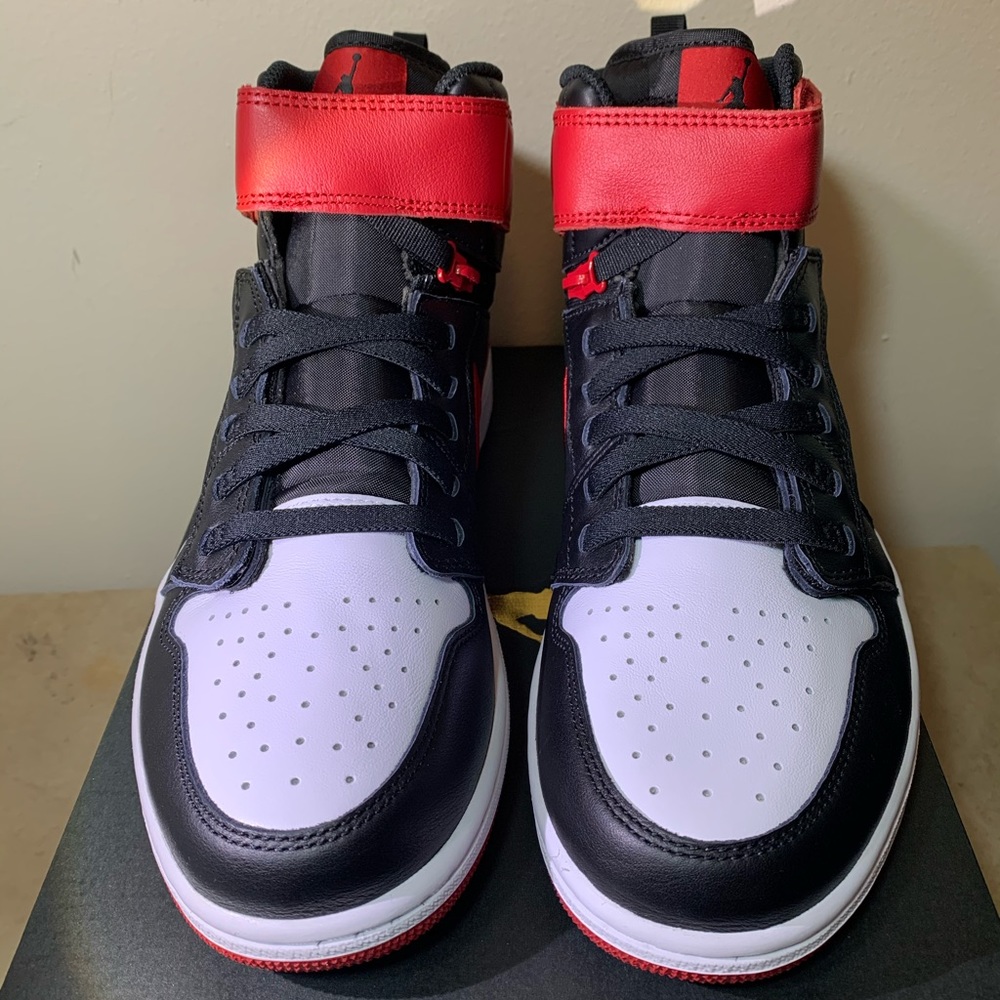 Jordan 1 flyease bred toe